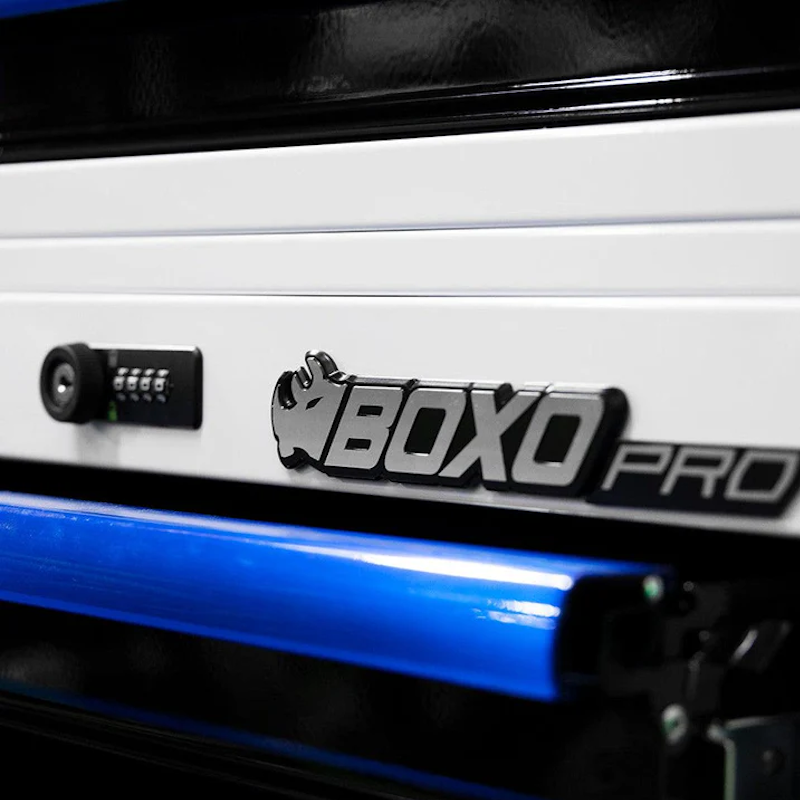 BoxoUSA Pro Series | 26" 6-Drawer Rolling Tool Box Blue Handle White Box close up of the locking feature and BoxoUSA logo